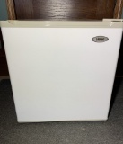 Haier Refrigerator Model HSW02C