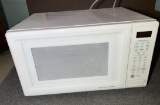 GE Microwave Model JE1360WB 001