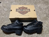 Women Harley Davidson size 8 Boots.  See Photos