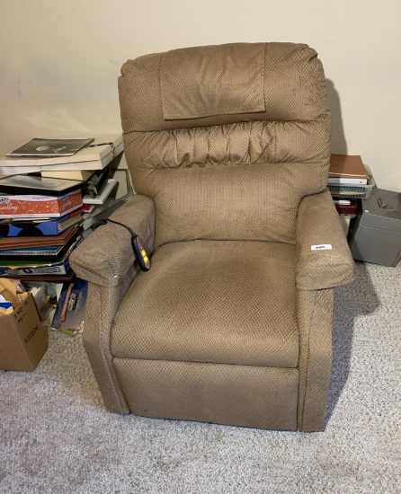 Golden Lift Chair with Remote.  In Working Order.
