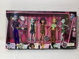Monster High Student Disembody Council - Slowman, Lagoona Blue, Cleo, Gilda & Scarah Doll Set