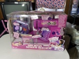 Bratz Sew Stylin' Sewing Machine in Box