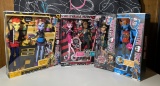 6 Monster High Dolls