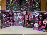 4 Monster High Dolls