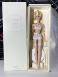 Limited Edition 2000 Fashion Model Lingerie (Blonde) Barbie.  Genuine Silkstone Body