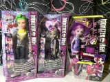 (2) Welcome to Monster High Deuce & Moanica.  Monster High Ari Hauntington