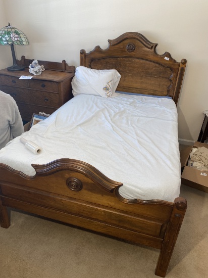 Antique 3/4 Bed with Mattress