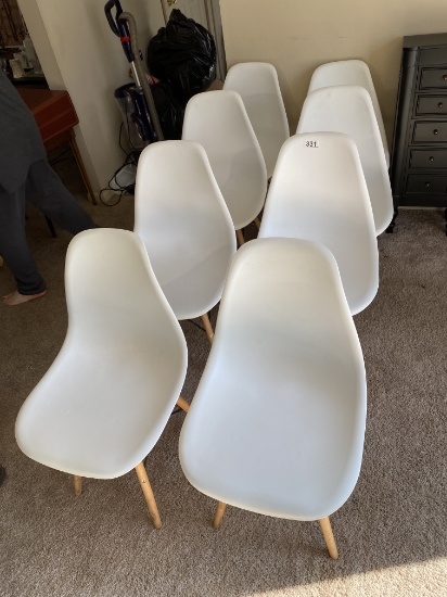 Group lot of 8 retro style chairs