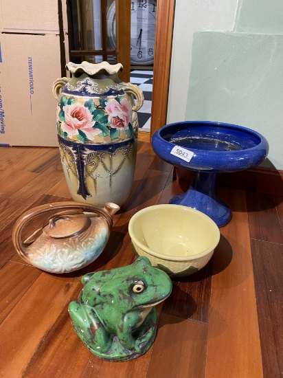 Art Pottery lot including Weller frog, McCoy