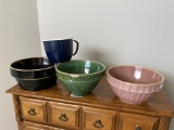 3 mixing bowls + Enamel Measuring cup