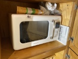 Daewoo Microwave with Manual