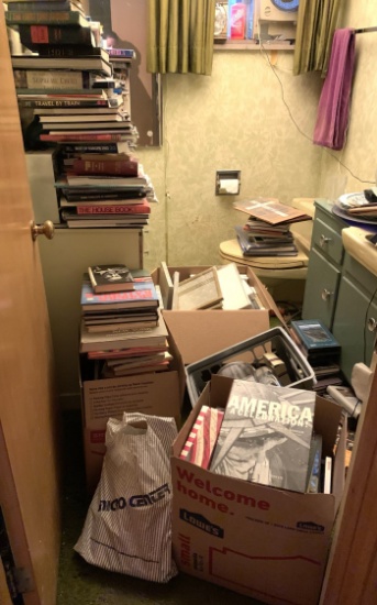 Room contents lot - Books, Dresser, Frames & More.