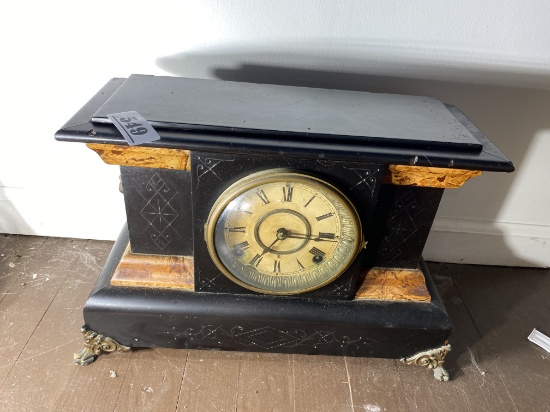Antique Wind Up Mantle Clock
