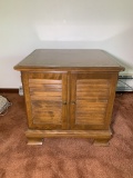 Ethan Allen Side Stand