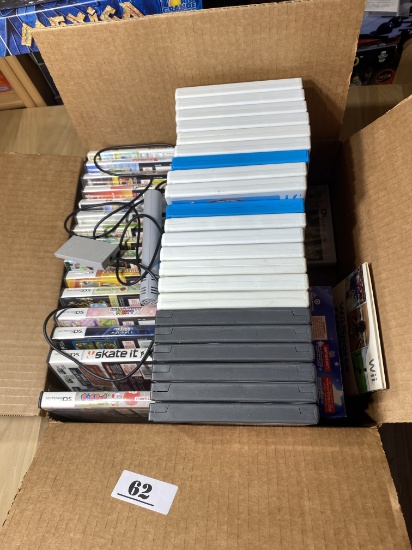 Group lot of Nintendo DS, Wii games and more