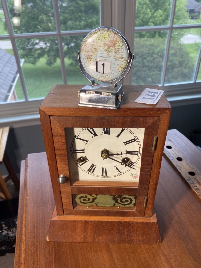 Vintage wind up clock, desk calendar