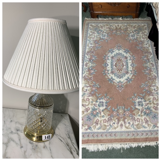 Lamp and rug lot