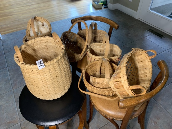 Large group of folky Handmade vintage Tennessee baskets