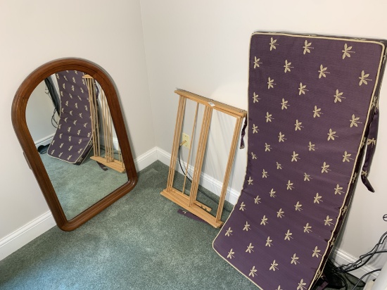 Mirror, Pad, Drying Rack