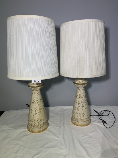 2 MCM Lamps