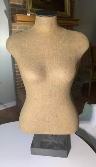 Eddie Bauer Mannequin Bust