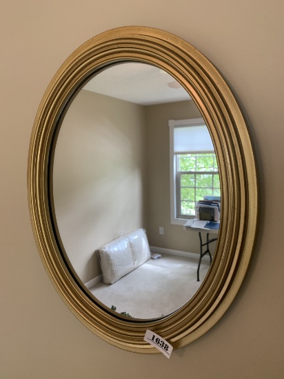 Round decorative mirror