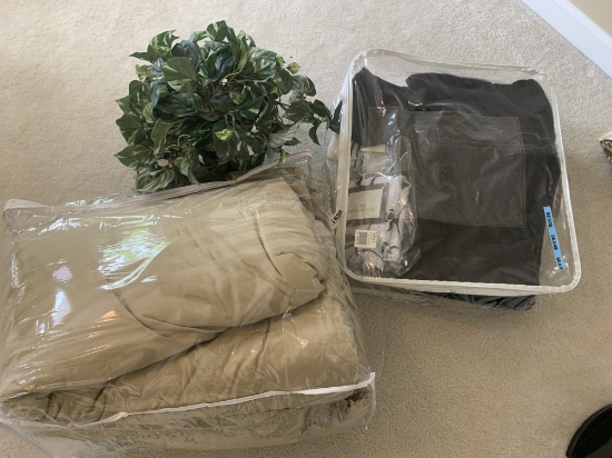 Queen size bedding set PLUS