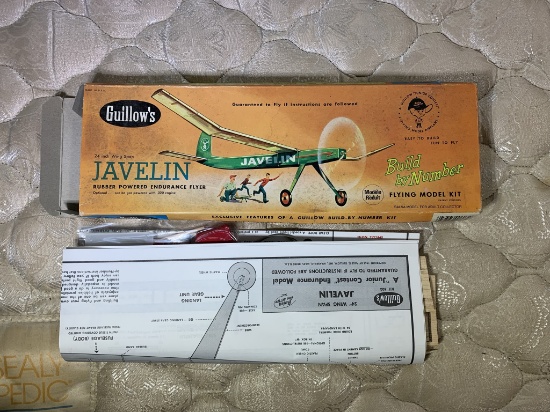 Guillow's Vintage Build by Number Flying Model Kit "Javelin"