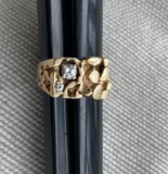 Men's 10k gold and diamond nugget style ring - 9.41 grams