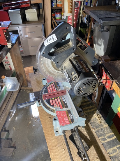 Delta 10" Compound Miter Saw on Rolling Stand