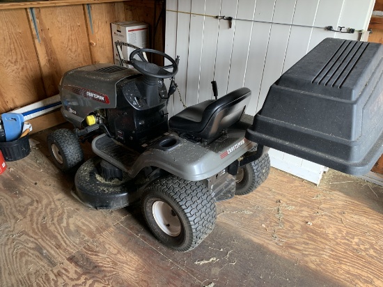 Craftsman Riding Mower Model 917 276400. Key. Runs. Attachments. See Photos