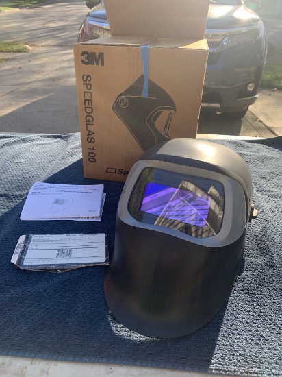 3M Speedglas Auto Darkening Welding Helmet Series 100