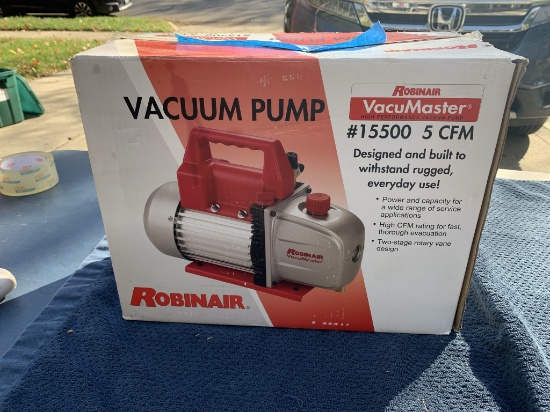 Robinair VacuMaster Vacuum Pump