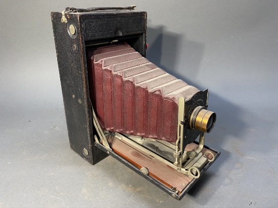 4A Speed Graphic Kodak Camera