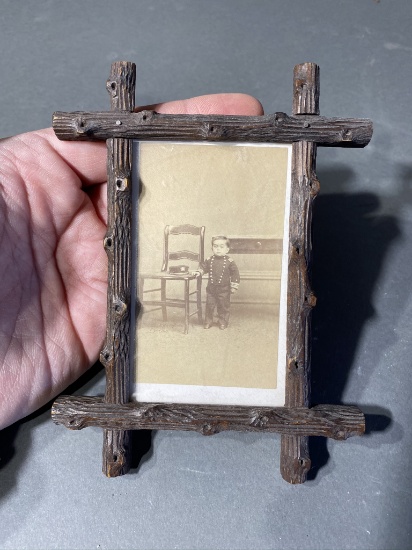 Framed CDV Photo of Commodore Nutt