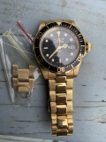 Vintage Men's Invicta Gold Tone Watch
