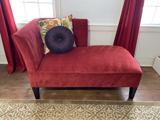 Broyhill Furniture Fainting Couch