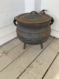 3 Legged Cauldron with Lid (No Markings) No. 6