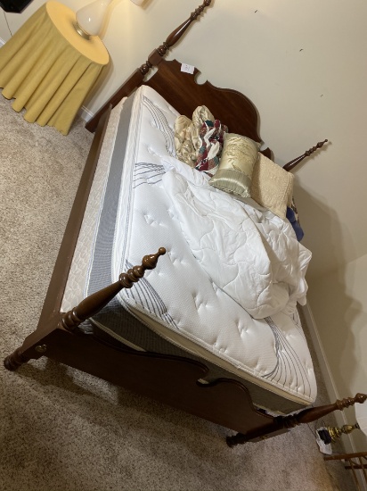 Vintage Cherry wood Queen Sized Bed w/newer mattress