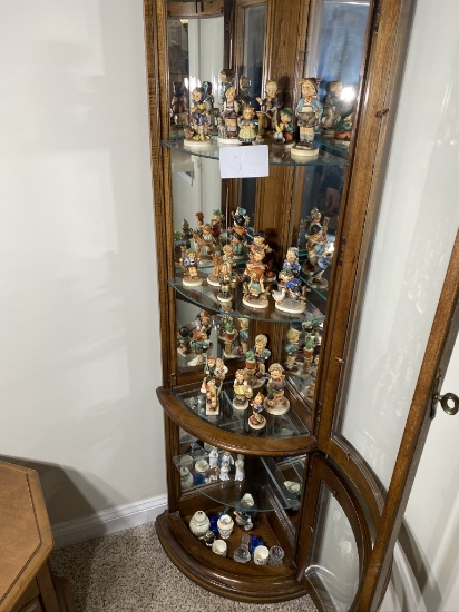 Large quantity of Hummel figurines and more lot
