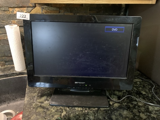 19 inch Emerson TV with Built in DVD Player (NO REMOTE)