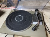 Vintage Technics SL-20 Turntable