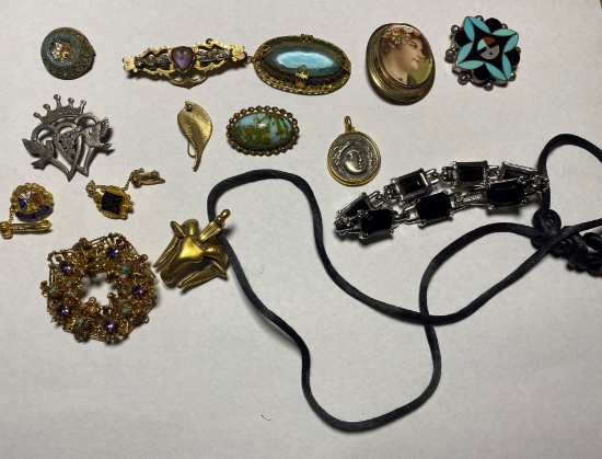 Group lot of assorted better antique jewelry