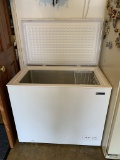 Works ! Magic Chef Chest Freezer Model HMCF7W2