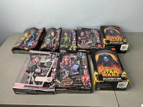 6 Monster High Collectible Dolls and 2 Star Wars Collectors Cases