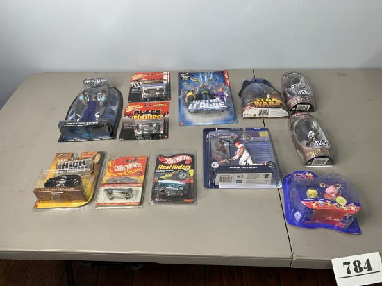 Miscellaneous Group Lot of Collectible Toys: Hot Wheels, MLB, Johnny Lightning, Star Wars