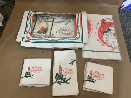 Vintage Christmas Themed PaperNampiks, Placemats & Table Cloth