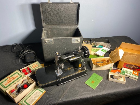 Singer Featherweight 221-1 Sewing Machine w/Rare Accessories