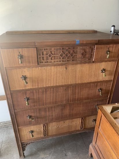 Antique Chest of Drawers.  See Photos for Condition Issues