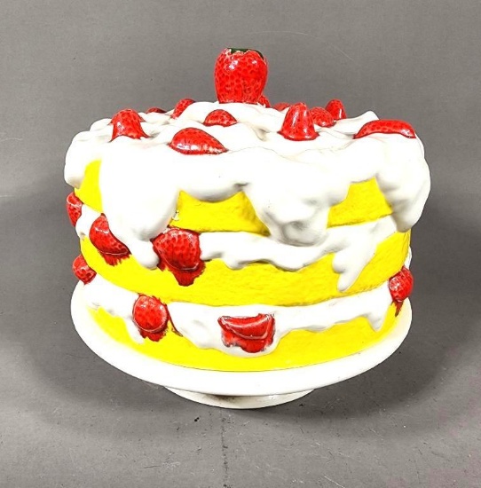 Vintage Strawberry Covered Cake Disk